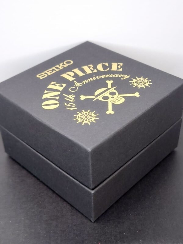 i-img900x1200-17409042657676pzz0l.jpg ONE PIECE 15º Aniversario Reloj colaborativo SEIKO